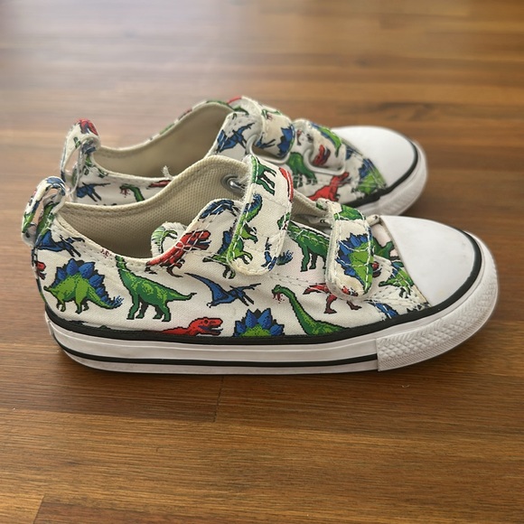 Converse Velcro dinosaur shoes toddler size 9 - Picture 4 of 7